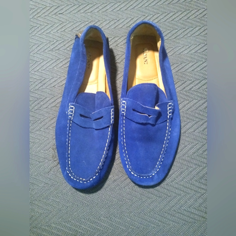 Men's royal blue casual shoes